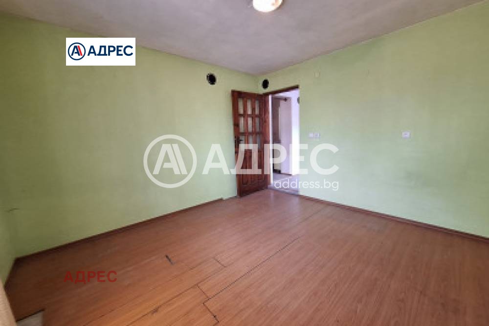 Продава КЪЩА, гр. Аксаково, област Варна, снимка 11 - Къщи - 54865041