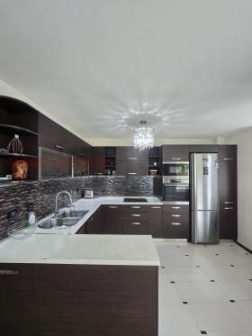 À vendre 3+ chambres
