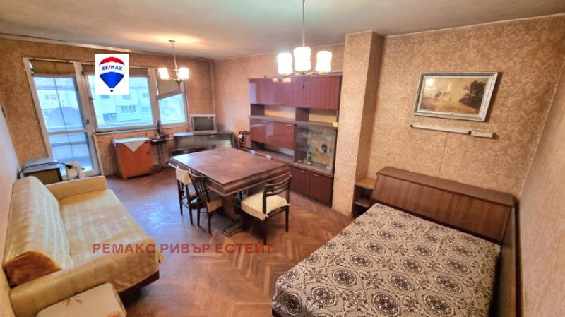 Продава 3-СТАЕН, гр. Русе, Широк център, снимка 1 - Aпартаменти - 48101921