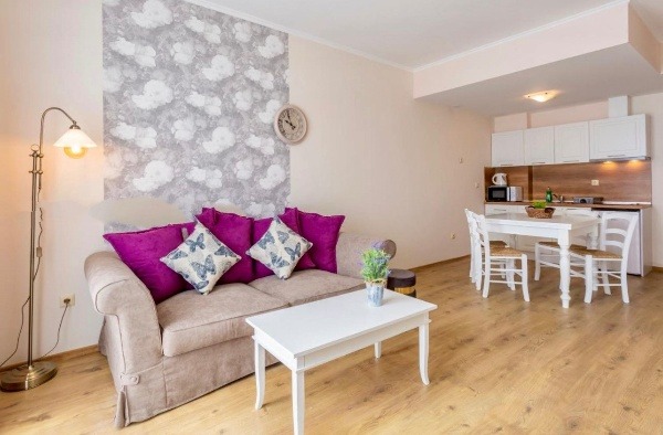 Продава 3-СТАЕН, гр. Поморие, област Бургас, снимка 2 - Апартаменти - 52613244