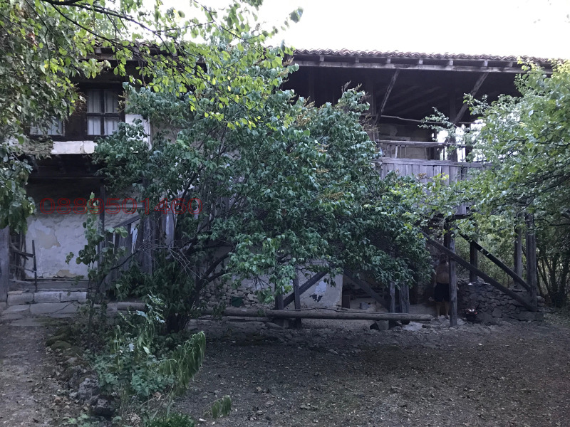 In vendita  Casa regione Veliko Tarnovo , Arbanasi , 100 mq | 73187332