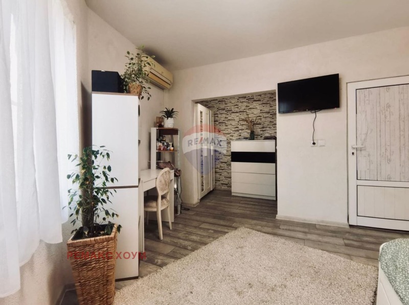 Продава КЪЩА, гр. Варна, Колхозен пазар, снимка 7 - Къщи - 52452181