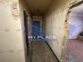 3 soveværelser Matematicheska gimnaziya, Shumen