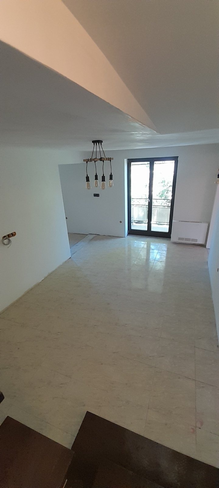 Продава  3-стаен град Плевен , Идеален център , 119 кв.м | 98815925