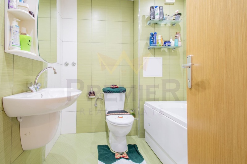 Te koop  3 slaapkamers Sofia , Borovo , 140 m² | 66068922 - afbeelding [11]