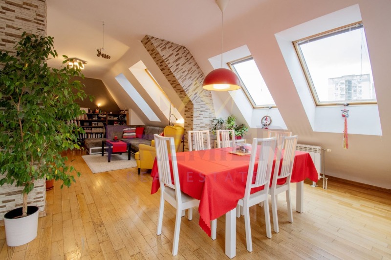 Te koop  3 slaapkamers Sofia , Borovo , 140 m² | 66068922