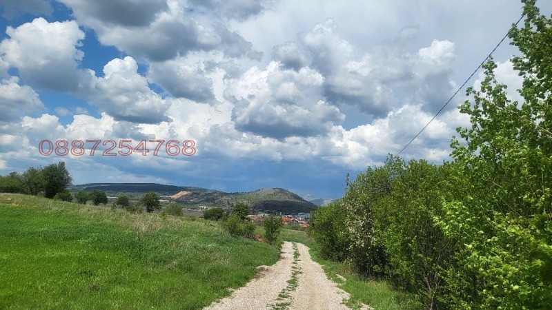 Продава  Парцел област София , гр. Сливница , 1435 кв.м | 17770937