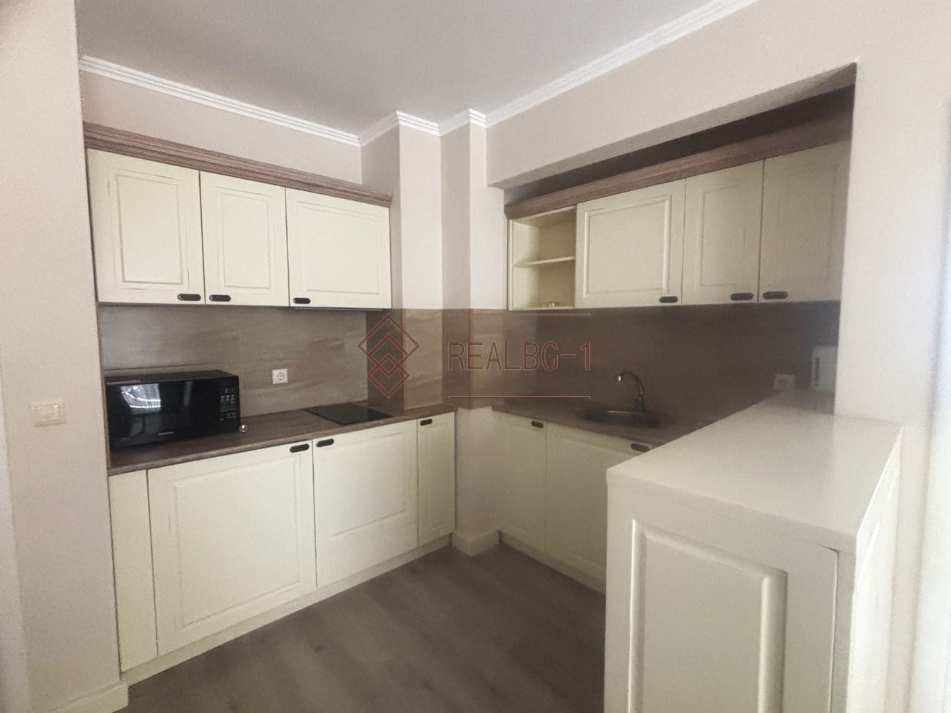 Продава 3-СТАЕН, гр. Балчик, област Добрич, снимка 2 - Апартаменти - 50811085