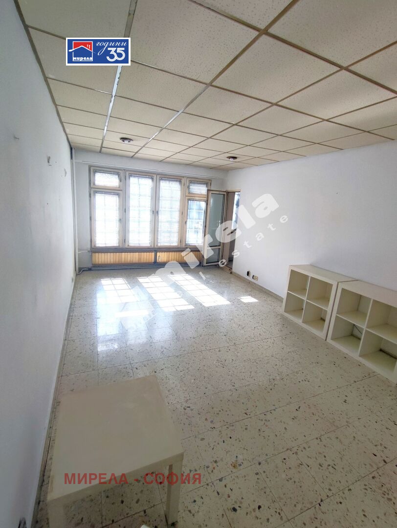 Продава 3-СТАЕН, гр. София, Света Троица, снимка 2 - Апартаменти - 55985914