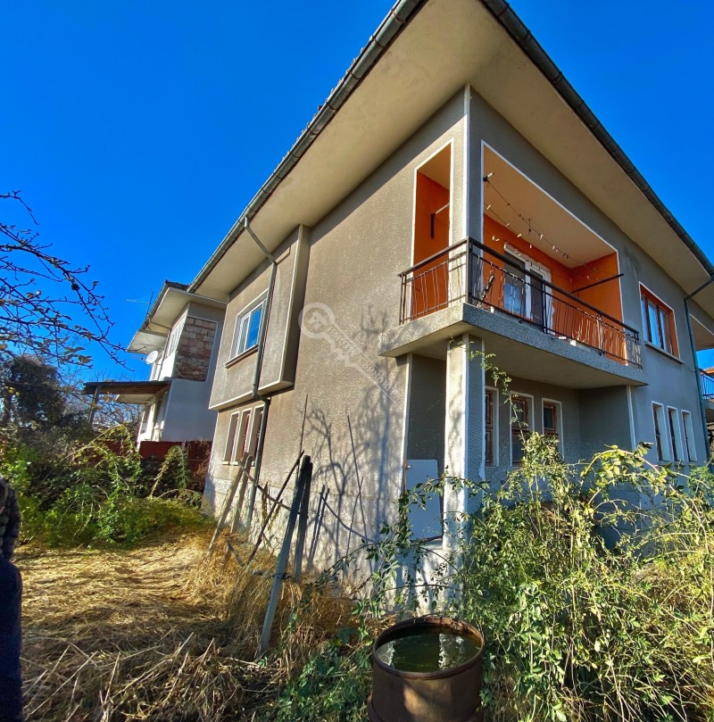 Продава КЪЩА в област Велико Търново, гр. Стражица - 240 кв.м / 100 000 € » 195 583.00 лв., ИМОТИ ТЪРНОВГРАД