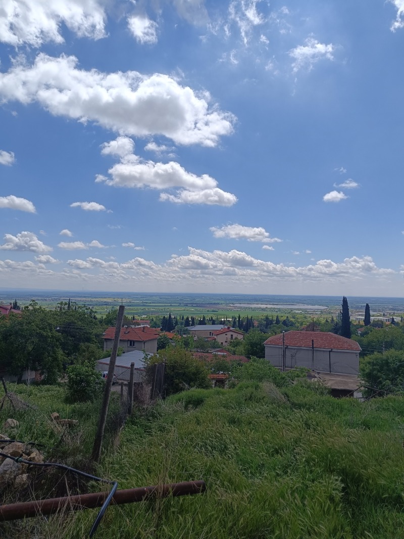 Продава ПАРЦЕЛ в област Стара Загора, с. Хрищени - 1097 кв.м / 45 000 € » 88 012.35 лв., СТАНДАРТ