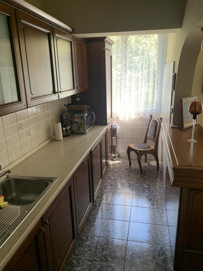 Продава  Многостаен град Бургас , Център , 180 кв.м | 87584645 - изображение [3]