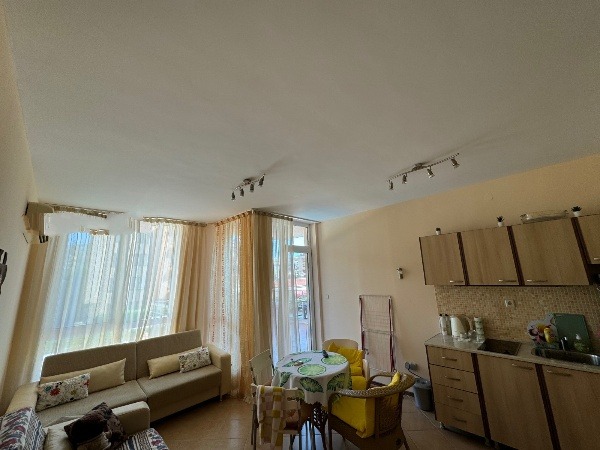 Продава  2-стаен област Бургас , к.к. Слънчев бряг , 65 кв.м | 11456106