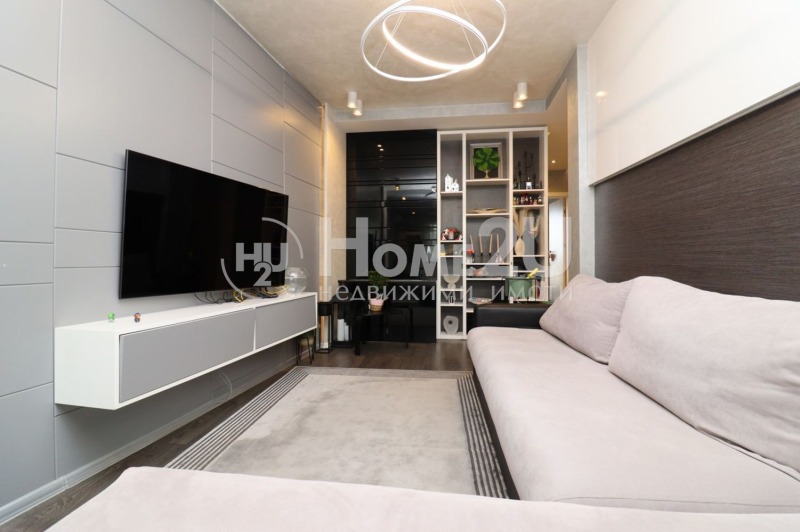 Продава  3-стаен град София , Банишора , 120 кв.м | 28435717 - изображение [2]