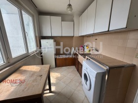 1 chambre Vladislav Varnentchik 1, Varna 2