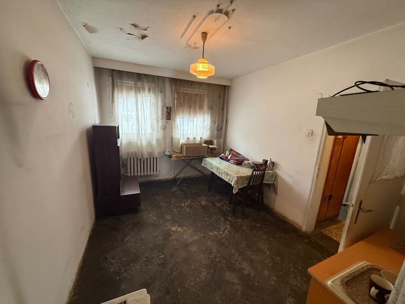 Продава МНОГОСТАЕН, гр. Плевен, Мара Денчева, снимка 8 - Апартаменти - 53528501