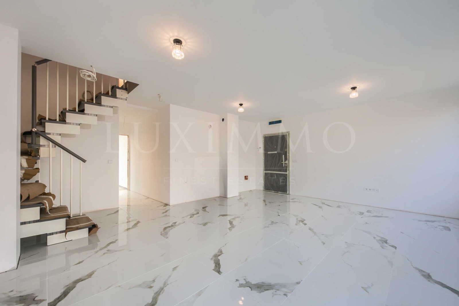 Продава МЕЗОНЕТ, гр. София, Витоша, снимка 2 - Апартаменти - 55537936
