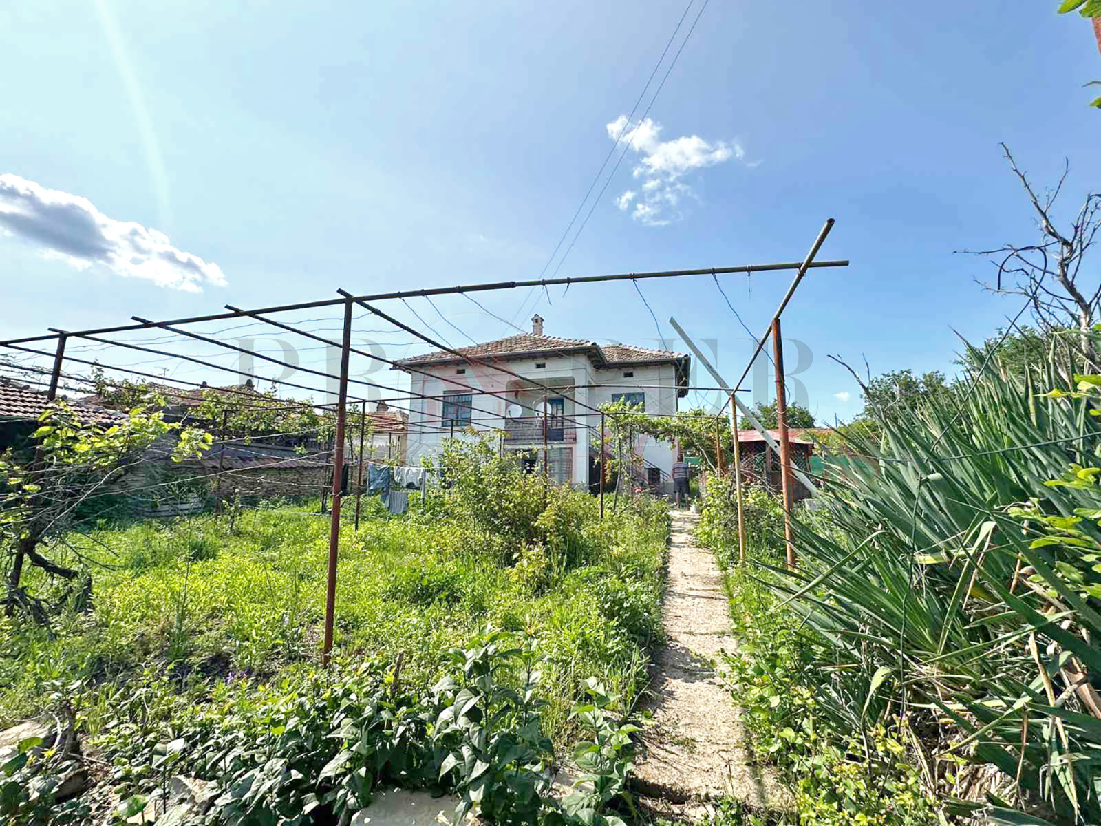 Продава КЪЩА, с. Долна Липница, област Велико Търново, снимка 2 - Къщи - 53689514