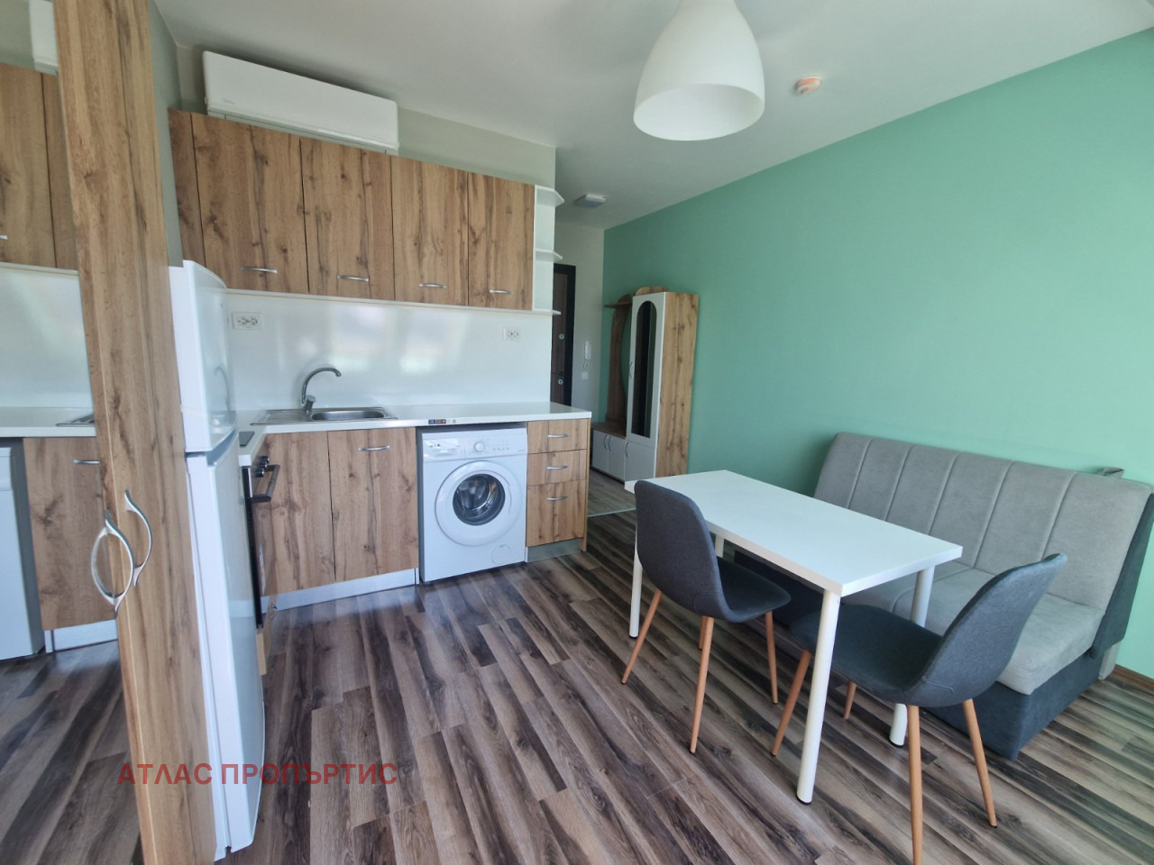 Продава АТЕЛИЕ, ТАВАН | Imot.bg — изображение 1