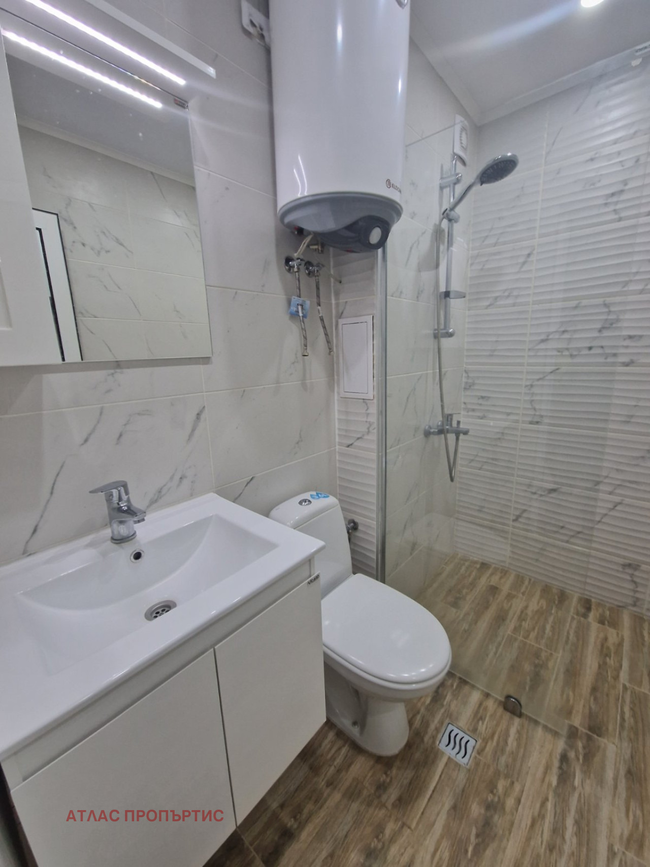 Продава АТЕЛИЕ, ТАВАН | Imot.bg — изображение 5