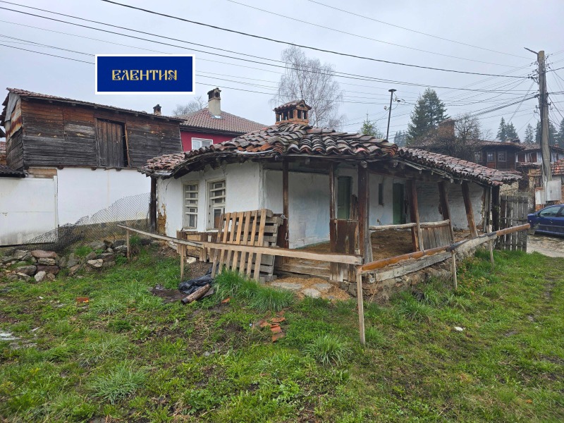 Продава КЪЩА, област София, гр. Копривщица • 49900 € / 97595.92 лв. • 42457972 1