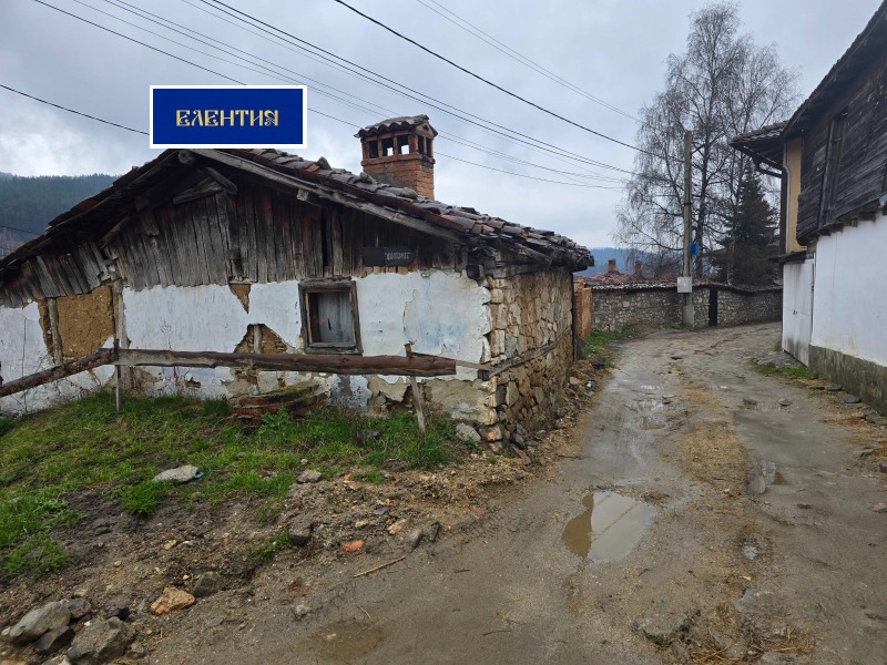Продава КЪЩА, гр. Копривщица, област София област, снимка 3 - Къщи - 52526024