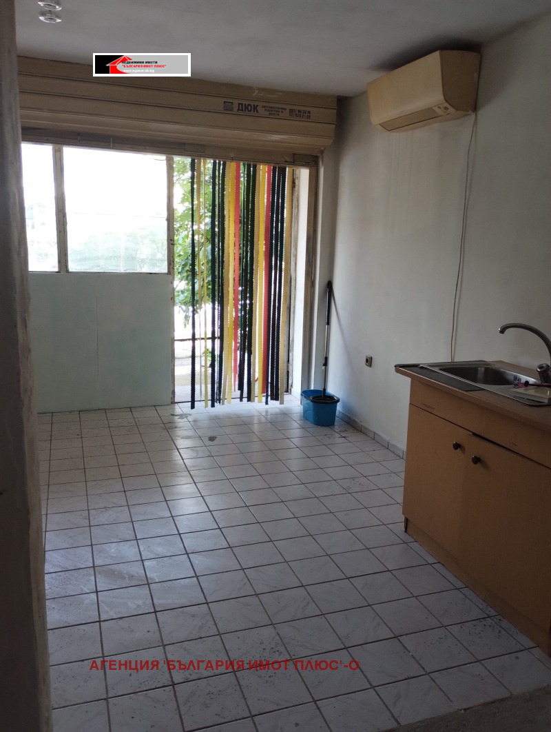 Till salu  affär Sofia , Orlandovci , 66 kvm | 41180686 - bild [7]