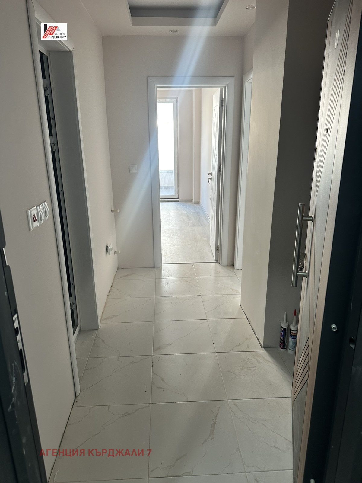 Продава 2-СТАЕН, гр. Кърджали, Възрожденци, снимка 4 - Апартаменти - 54110246