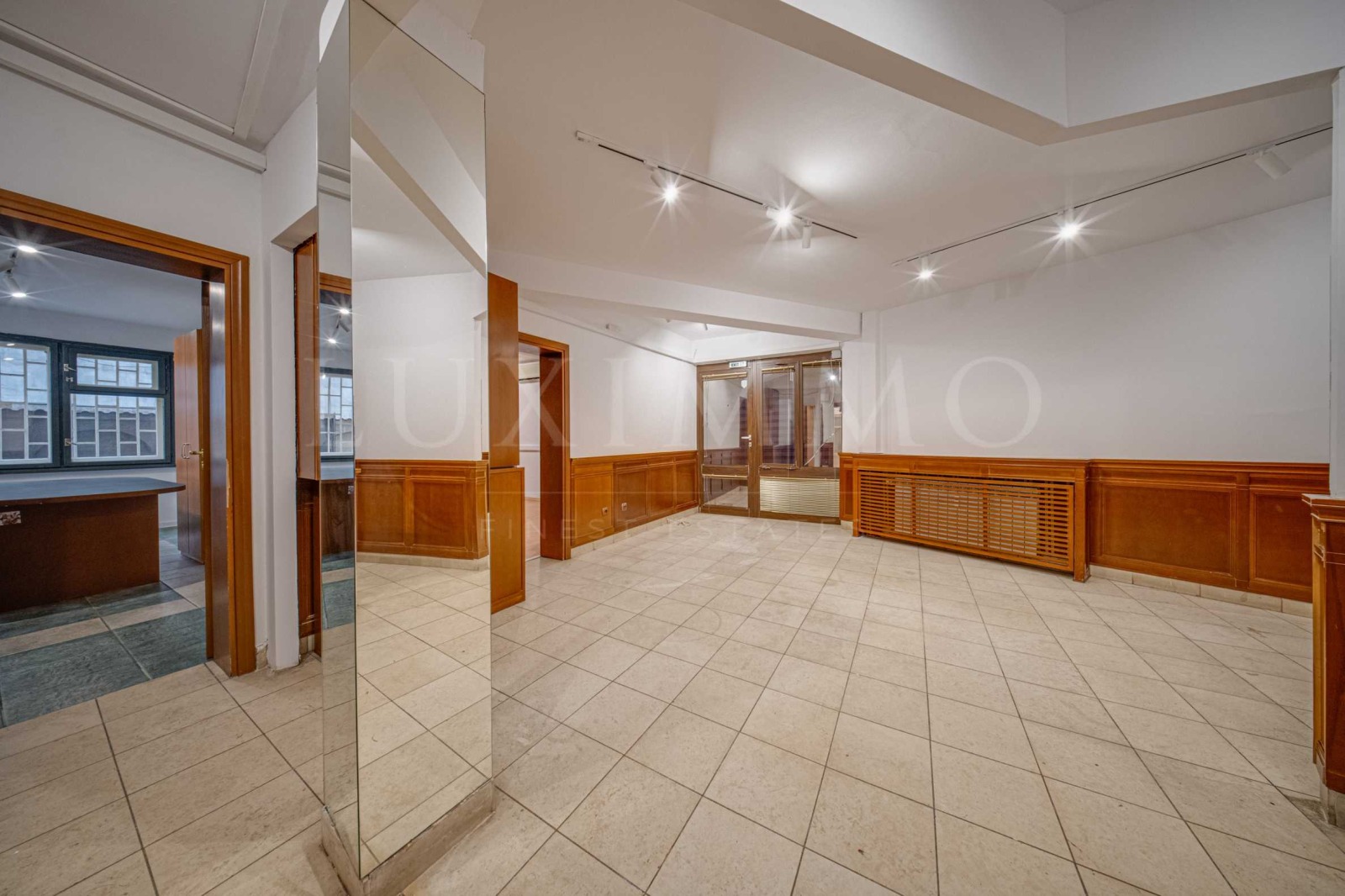 Продава ОФИС, гр. София, Стрелбище, снимка 12 - Офиси - 56226028