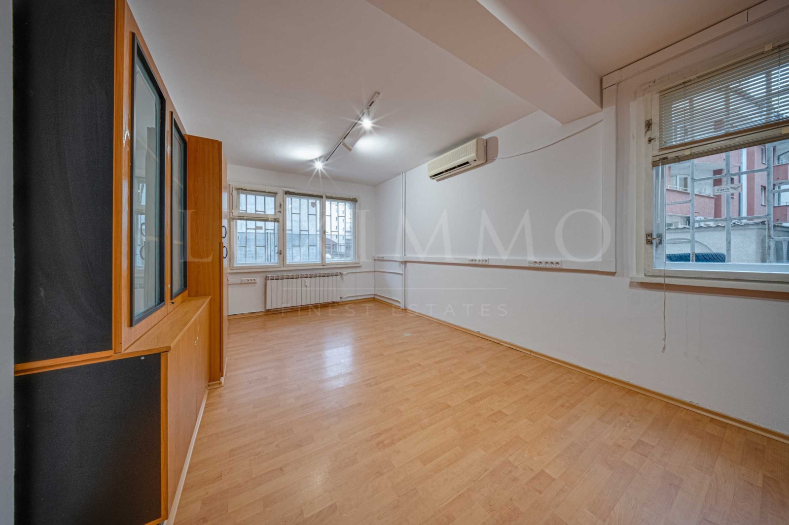 Продава ОФИС, гр. София, Стрелбище, снимка 13 - Офиси - 56226028