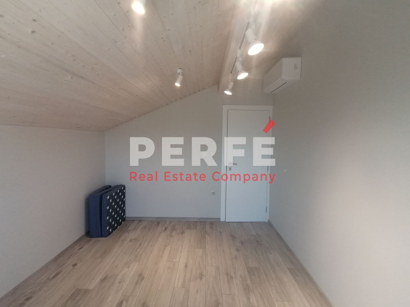 Продава КЪЩА | Imot.bg — изображение 8