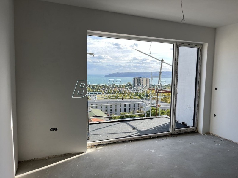 Продава 2-СТАЕН, гр. Варна, Бриз, снимка 2 - Апартаменти - 52606041