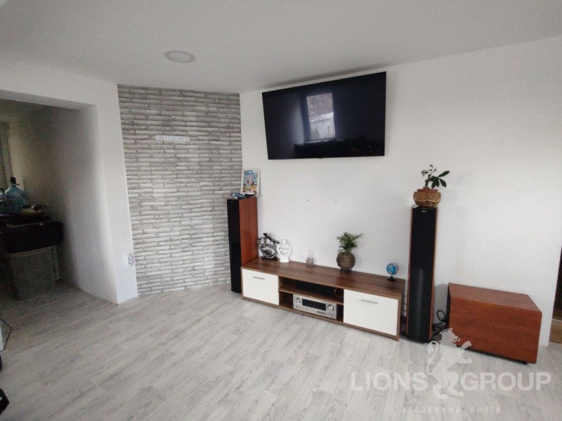 Продава КЪЩА, гр. Варна, м-т Сълзица, снимка 5 - Къщи - 53588791