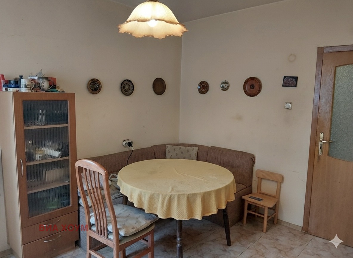 Продава 3-СТАЕН, гр. София, Гоце Делчев, снимка 2 - Апартаменти - 53872009