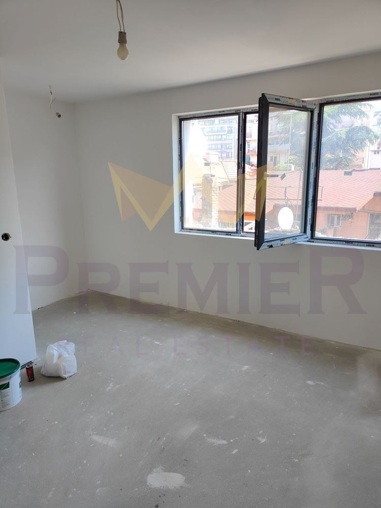 Продава 3-СТАЕН, гр. Варна, Погреби, снимка 2 - Апартаменти - 53409917