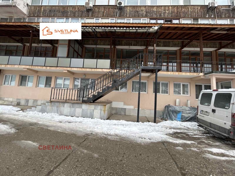 Продава ПРОМ. ПОМЕЩЕНИЕ в град Смолян, Стар център - 1770 кв.м / 497 000 € » 972 047.51 лв., СВЕТЛИНА