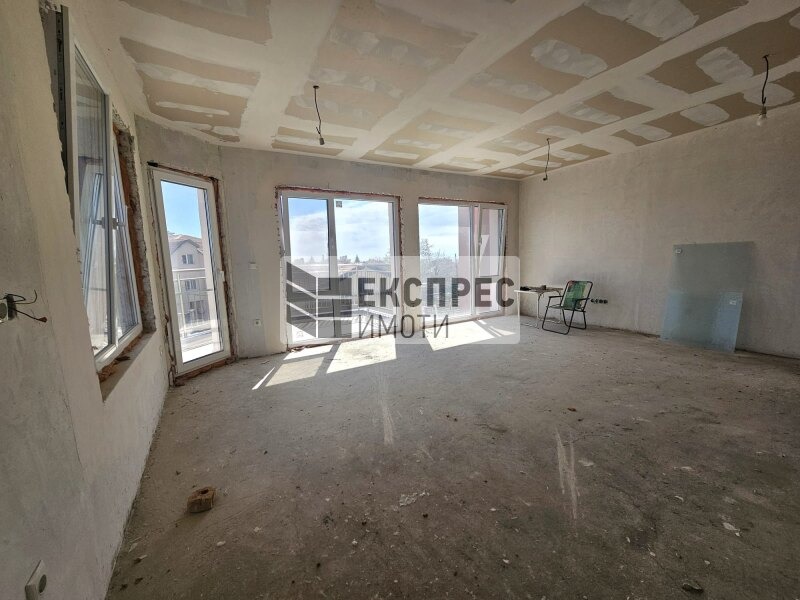 Продава 3-СТАЕН, гр. Варна, м-т Горна Трака, снимка 2 - Апартаменти - 54121164