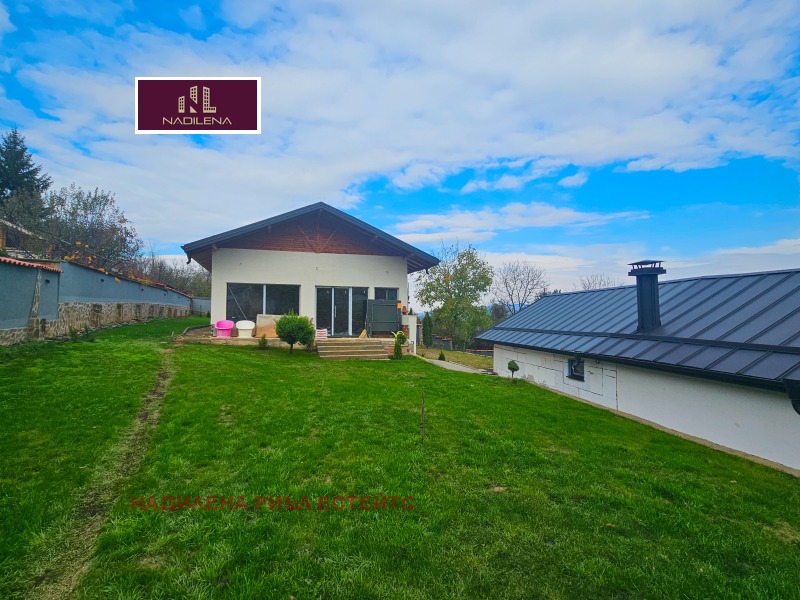 Продава КЪЩА, гр. Ботевград, област София област, снимка 2 - Къщи - 52619189