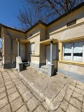 Продава КЪЩА, област Добрич, с. Ломница • 15000 € / 29337.45 лв. • 48959778 2