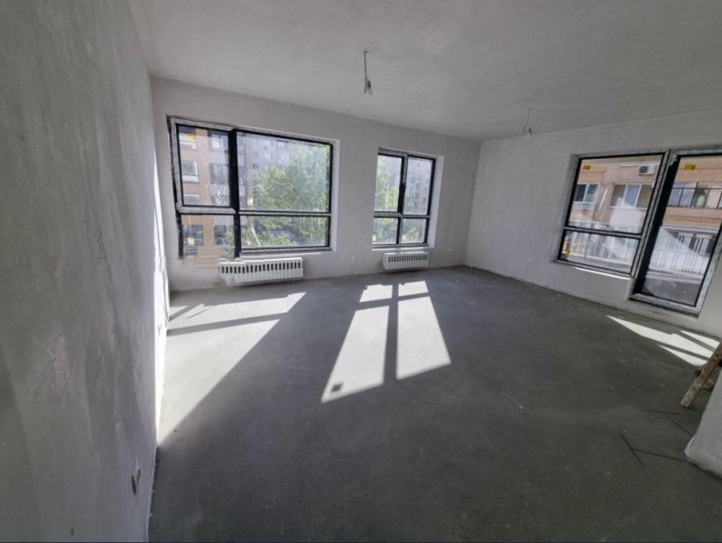 Na sprzedaż  2 sypialnie Sofia , Ljulin 6 , 126 mkw | 37301018