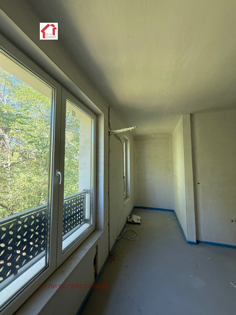 Myytävänä  3 makuuhuonetta Sofia , ž.gr.Južen park , 150 neliömetriä | 14933559 - kuva [6]