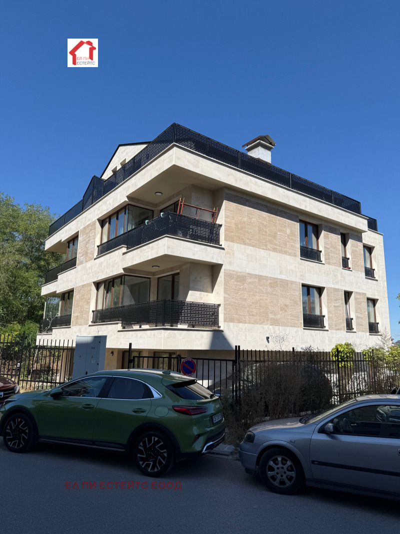 Myytävänä  3 makuuhuonetta Sofia , ž.gr.Južen park , 150 neliömetriä | 14933559