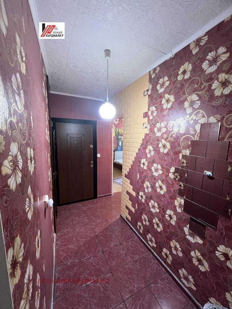 Продава  Многостаен град Кърджали , Възрожденци , 105 кв.м | 76666074 - изображение [15]