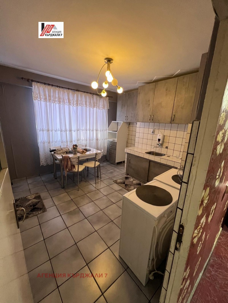 Продава  Многостаен град Кърджали , Възрожденци , 105 кв.м | 76666074 - изображение [10]