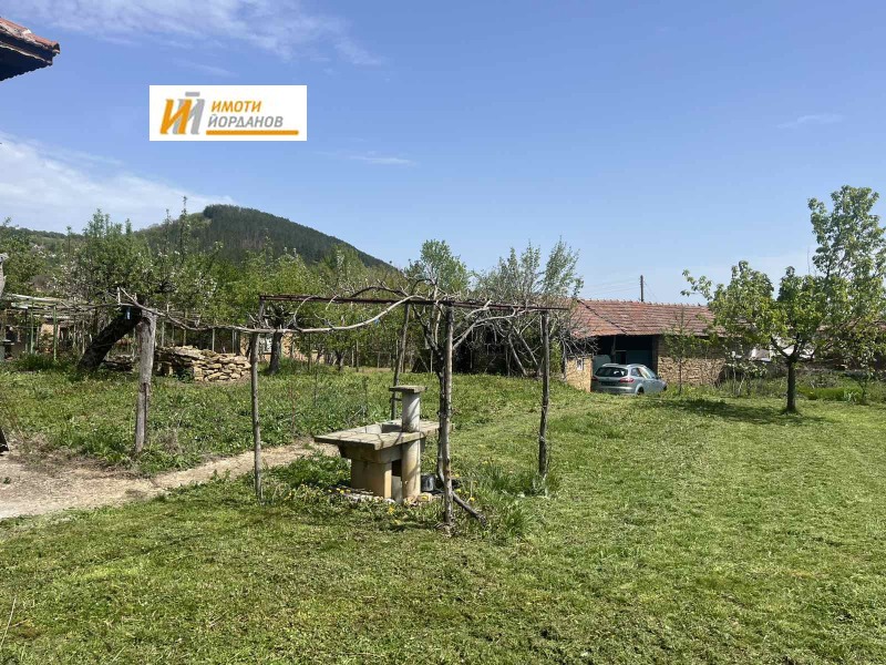 Продава КЪЩА, с. Вишовград, област Велико Търново, снимка 3 - Къщи - 52837583