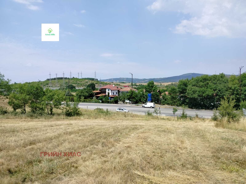 Продава ПАРЦЕЛ в област Перник, с. Драгичево - 4650 кв.м / 153 450 € » 300 122.11 лв., ГРИЙН ХИЛС