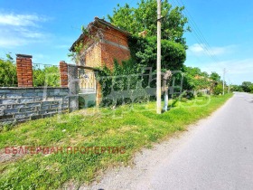 Продажба на имоти в с. Кирилово, област Ямбол - изображение 1 