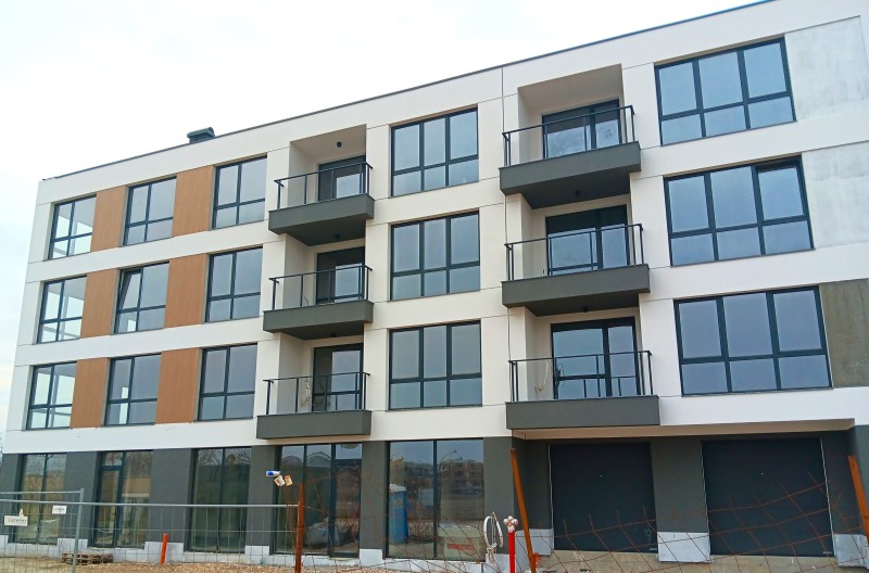 Продава 3-СТАЕН, град Пловдив, Остромила • 168626 € / 329803.79 лв. • 73147437 1