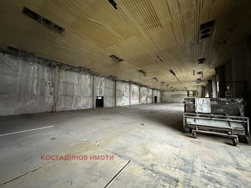 Na sprzedaż  Budynek przemysłowy Plowdiw , Industrialna zona - Trakija , 17000 mkw | 17215914 - obraz [5]