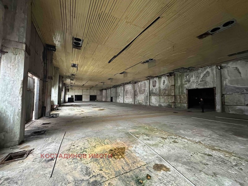 Na sprzedaż  Budynek przemysłowy Plowdiw , Industrialna zona - Trakija , 17000 mkw | 17215914 - obraz [11]